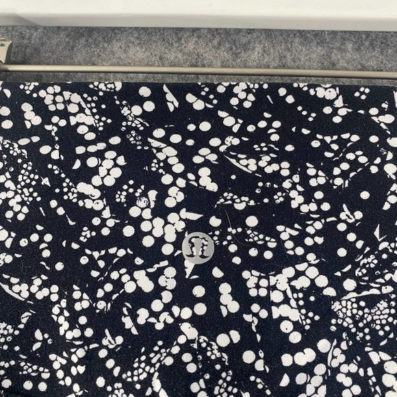 Lululemon Align Crop 4 Small Black High Rise Printed 21" Nulu Athletic Workout - Picture 11 of 13